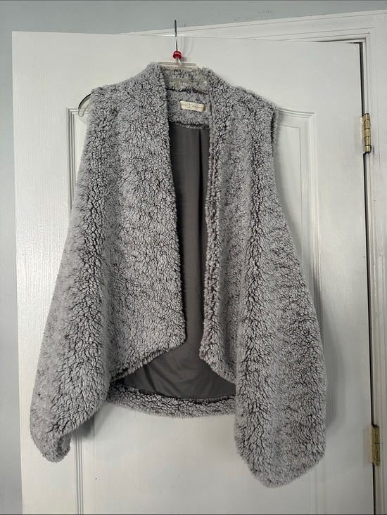 Haven Jackets & Blazers - Cozy Gray Sherpa Vest - Women's Sleeveless Jacket